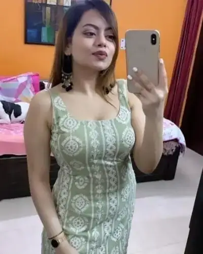 Call Girl in Madangir